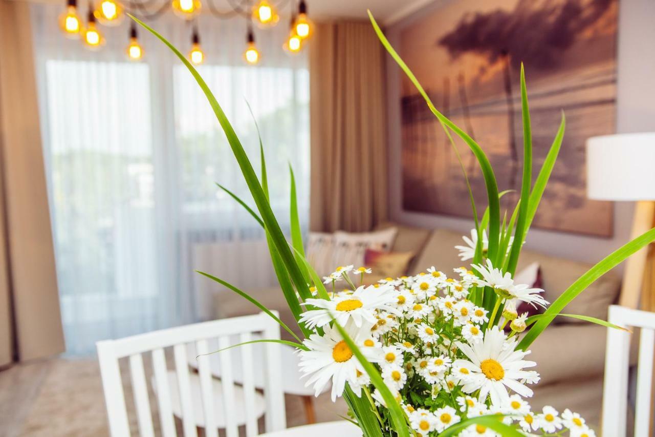 Apartamenty Blizej Morza Kołobrzeg Exteriör bild